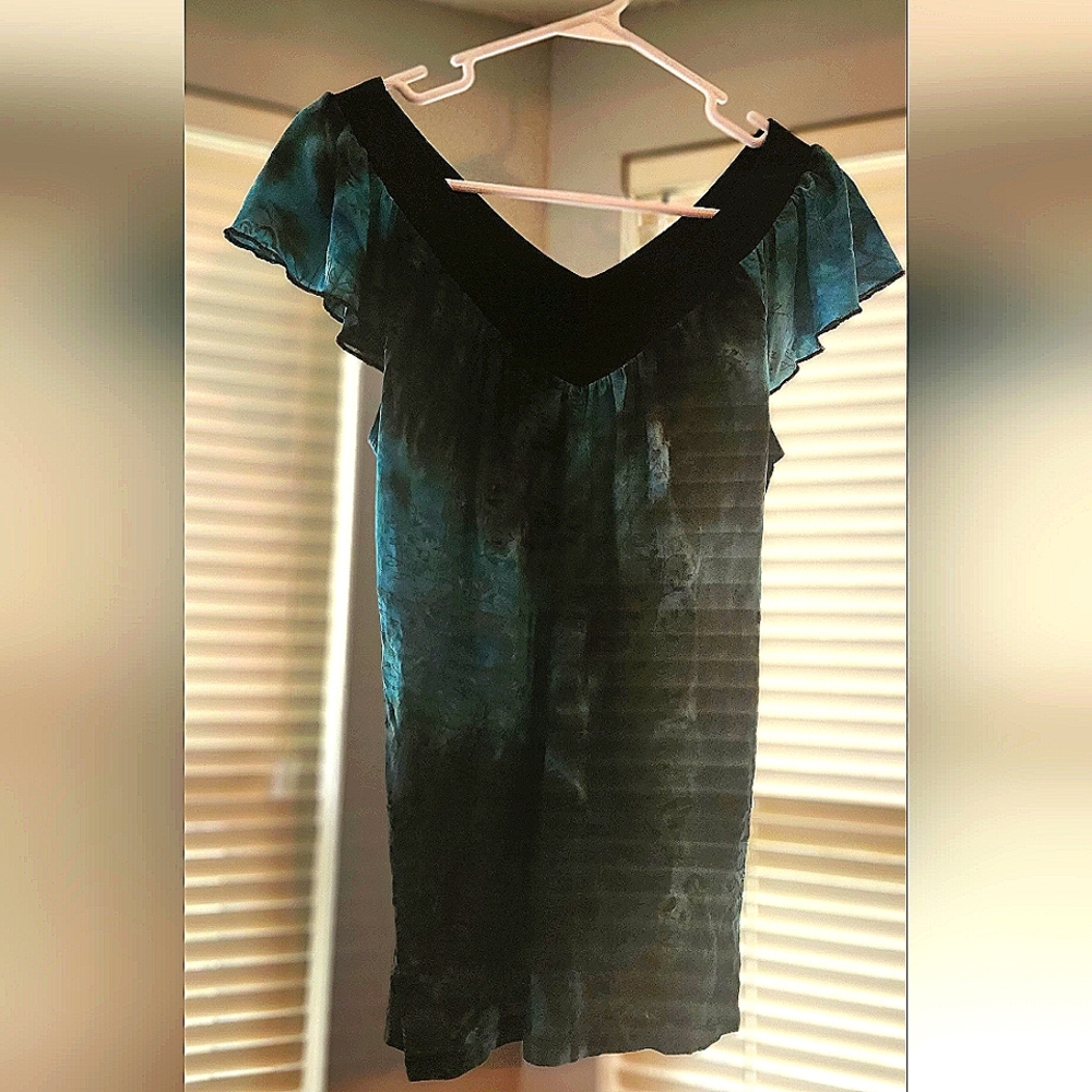 Women's Shirt / Top